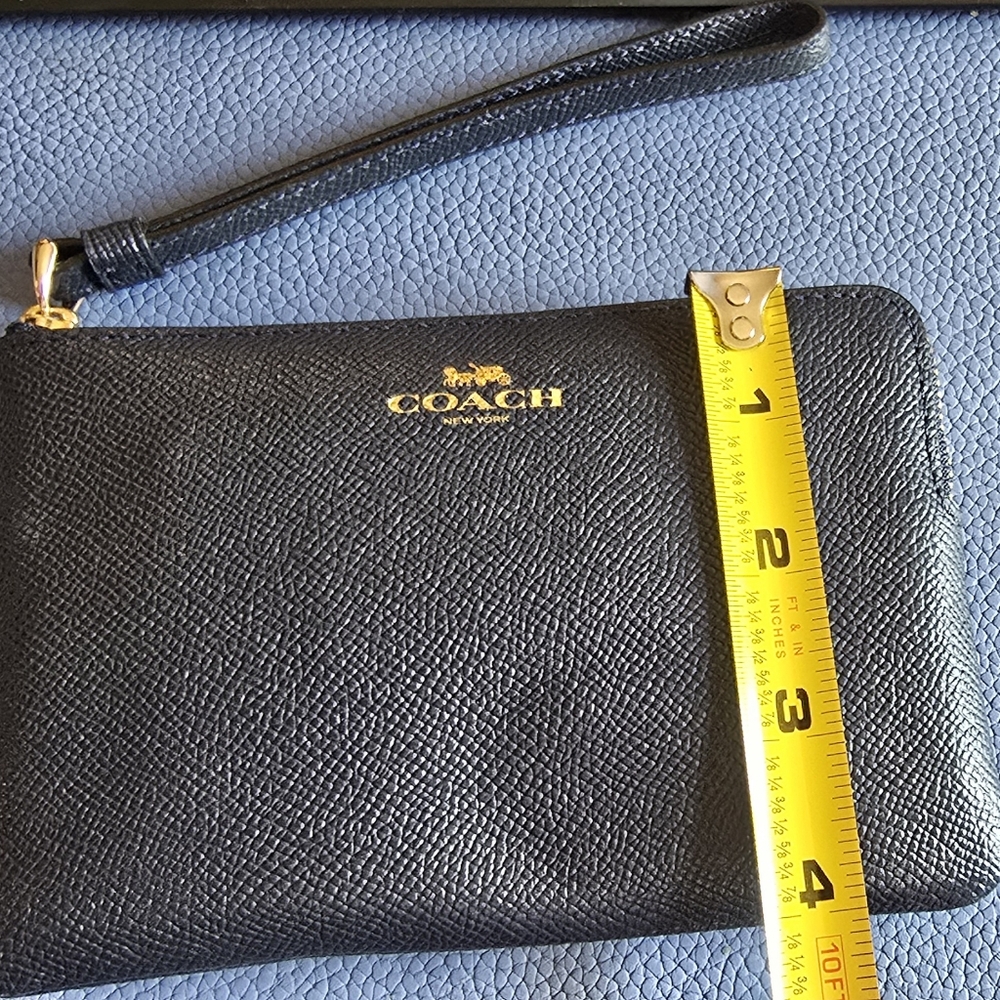 Coach Navy Wristlet - Picture 5 of 5